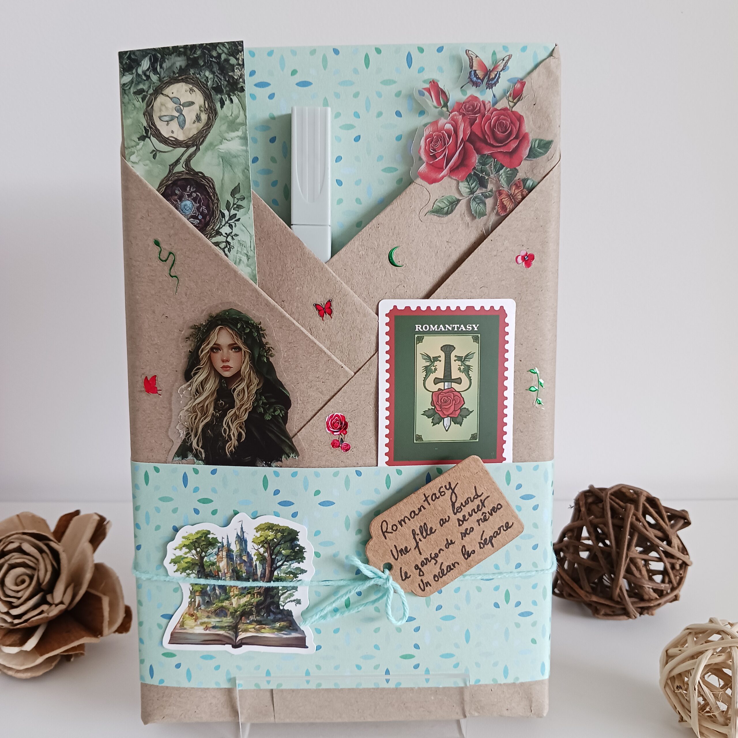 Romantasy (Young Adult) ( Une fille au lourd secret / Le garçon de ses rêves / Un océan les sépare )